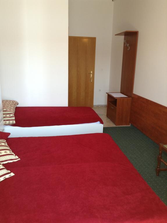 Pansion Laguna Metajna Habitación foto
